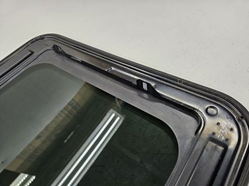 Chevrolet trailblazer envoy sunroof glass moonroof factory 2002 2003-2009 0596