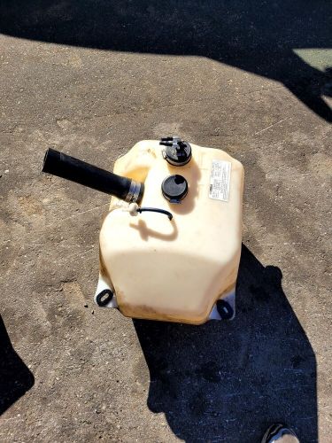 Yamaha waverunner 1990-1997 gas tank fuel tank cell 650 700 fj0-67711-01-00