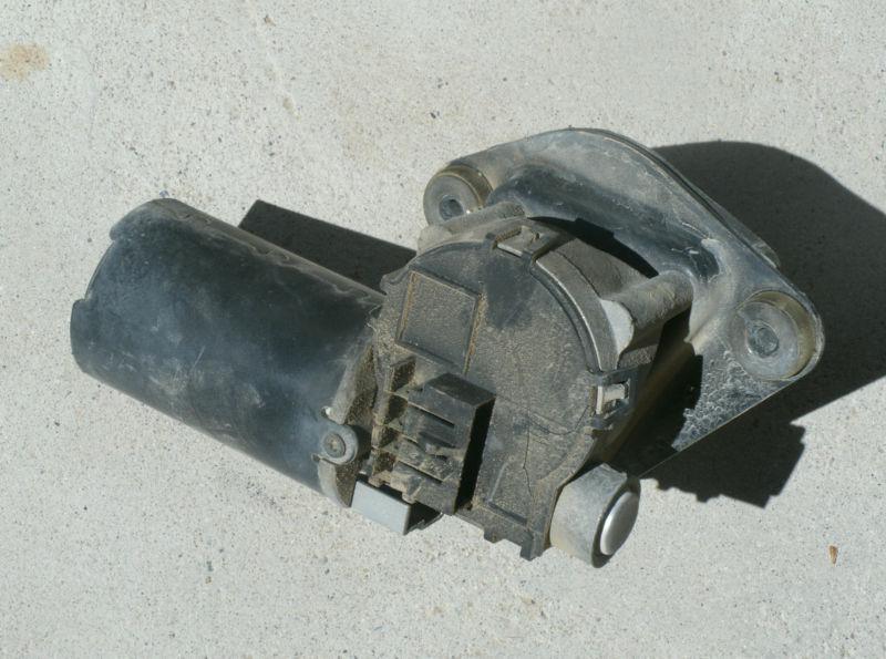 87-93 ford mustang gt convertible windshield wiper motor