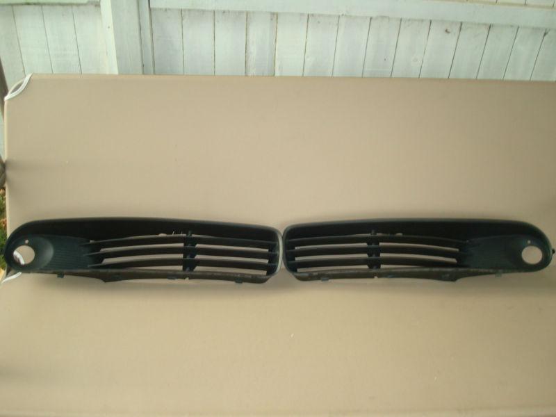 Pontiac g6 2005-2009 lower grille set driver & passenger side gm  both grilles