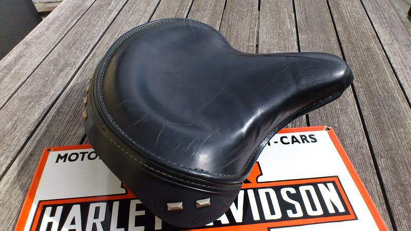 Antique harley saddle deluxe solo seat sportster k modell 45 nos vintage oem