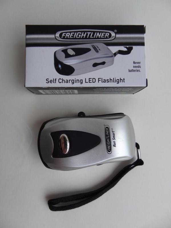 Freightliner self charging led flashlight never needs batteries brand new