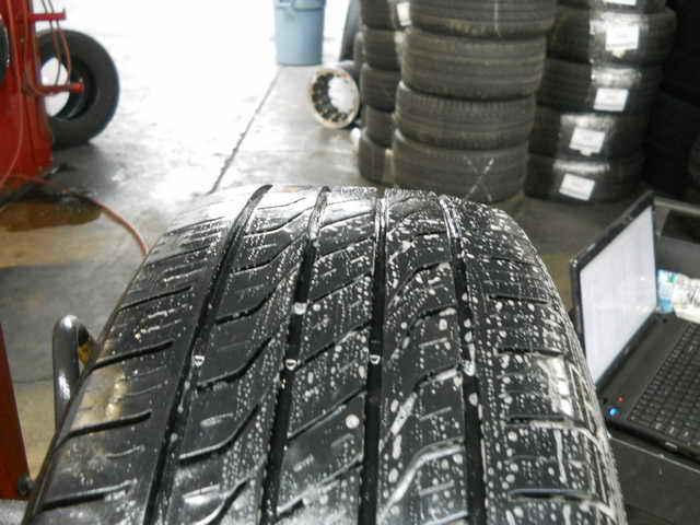 Toyo 215/65/16 tire extensa a/s p215/65/r16 98t 6/32 tread