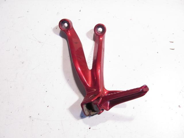 Suzuki gsx-r600 gsxr 600 2001-2003 left rear foot peg and bracket 125081