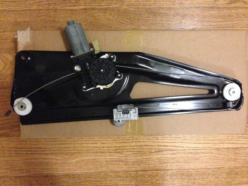 2003 - 2009 range rover oem window regulator right rear cvh5000100 