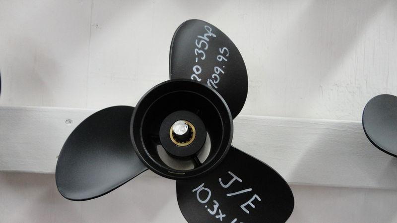 New johnson/evinrude omc 10.3 x 12 aluminum propeller outboard prop 20-35 hp