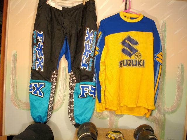 Fox racing pants 40 viking suzuki jersey xl 661 shin guards fox pawtector gloves