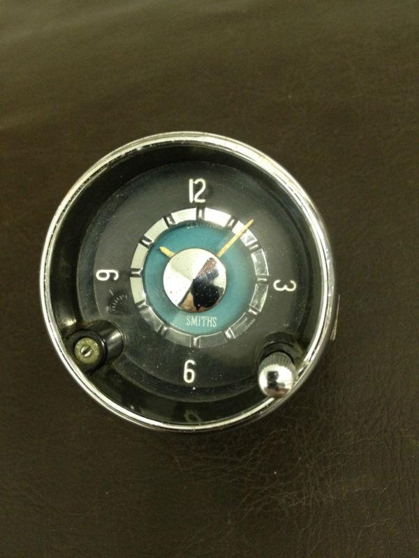 Volvo p1800 1800 1800s smiths clock