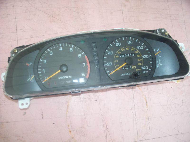 94 95 96 toyota camry speedometer cluster 205k 83010 06032 ttz04 *