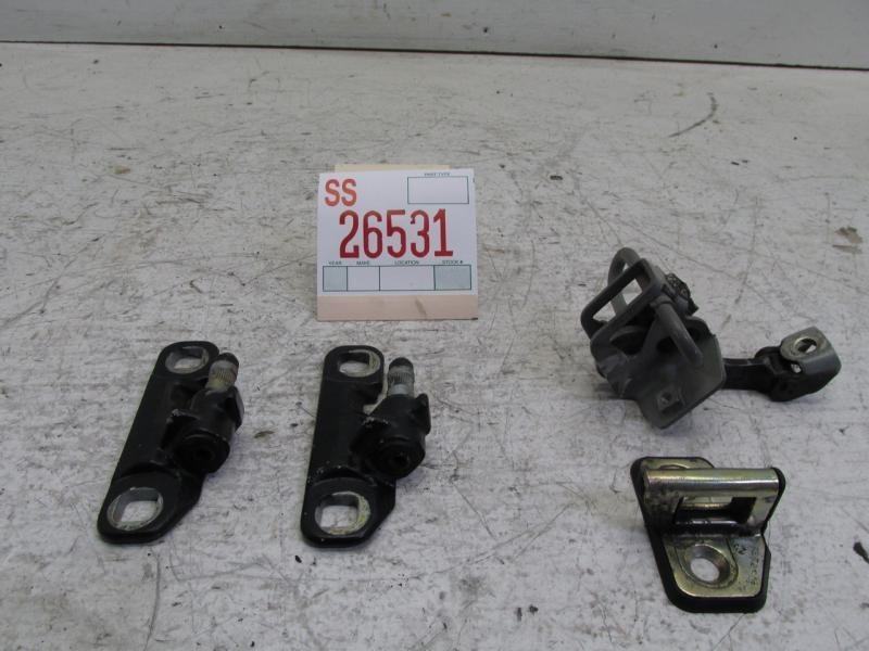 95 96 97 volvo 850 sedan right passenger rear door hinges check stopper striker