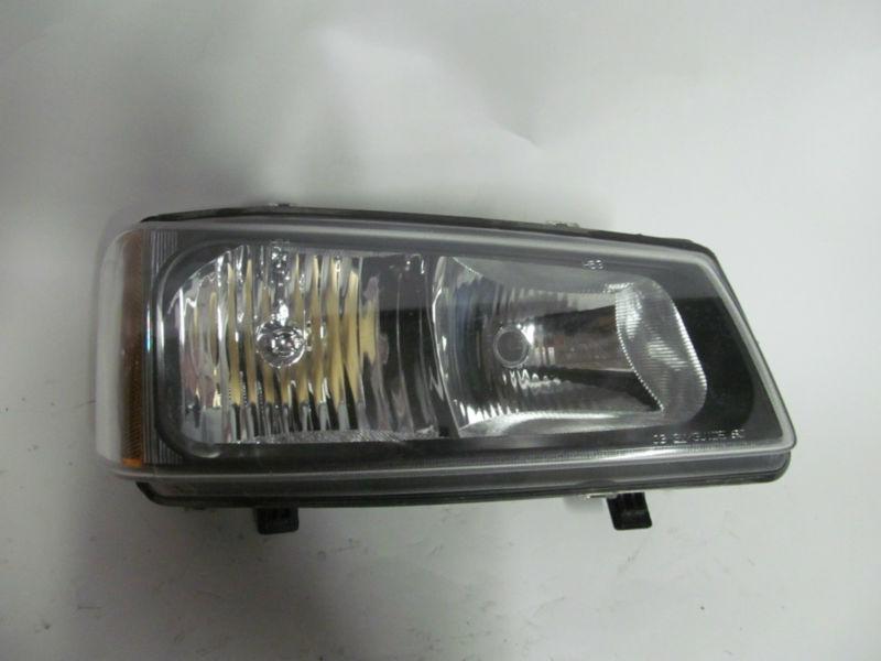 03 04 05 06 chevrolet silverado pickup oem right headlight nice!