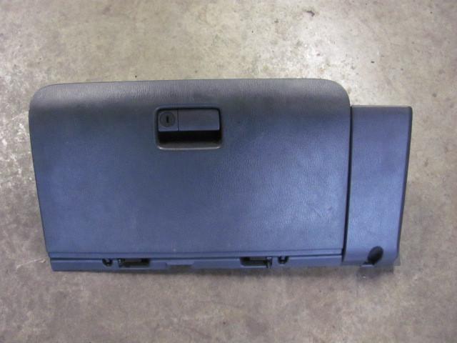 Glovebox nissan pathfinder 96 97 98 perfect!!