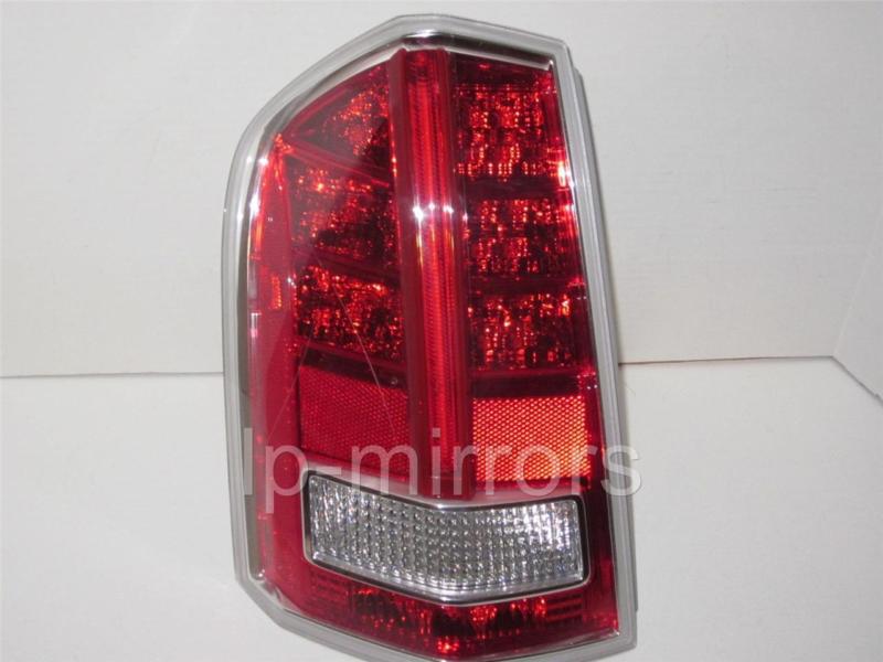 2011 2012 chrysler 300 driver side left led tail light