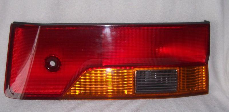 2002 genuine honda odyssey  passenger side tail light