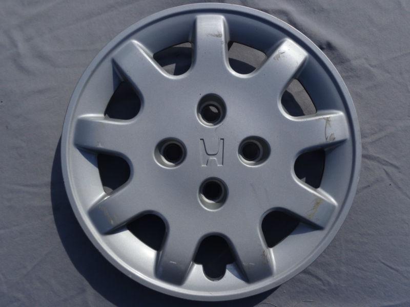 94-95 honda accord hubcap wheel cover 15" oem 44733-sv2-a000 h# 55038 #h13-a937