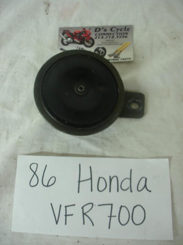 86-87 honda vfr-700 horn with bracket. good used oem