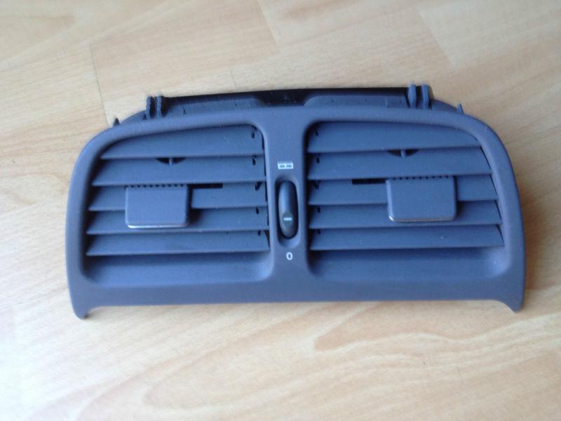 Oem mercedes benz clk class front dash center a/c heater vent gray 2088300354