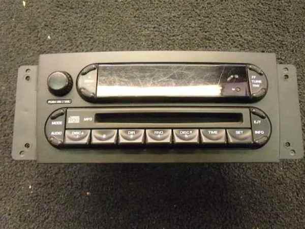 2007 chrysler pacifica oem cd player fm radio lkq