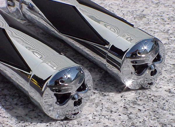 Yamaha road royal v-star 650 900 1100 1300 chrome skull grips