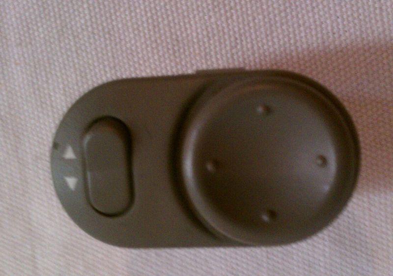 Gm saturn chevrolet power mirror switch #90363757