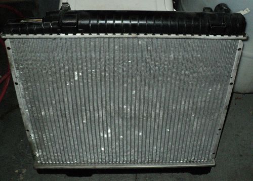 Radiator for 1981-1985 mercedes benz