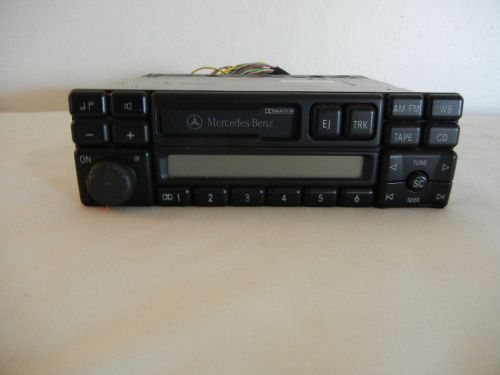 Mercedes benz becker be1492 cassette tape am fm wb   94 95 96 97 98 with code