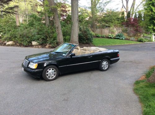 Mercedes benz 1994 e320 black convertible