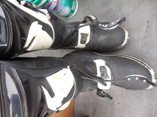 Thor quadrant motor cross boots size 11 hardly used !!!!!