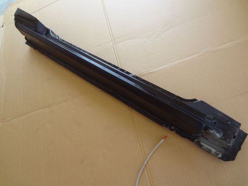 2003 - 2004 mustang svt cobra 4.6 rh running board metal frame sku# gg228