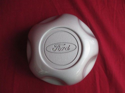 Nos ford ranger explorer 4x2 silver center cap for 15&#034; full faced steel wheel