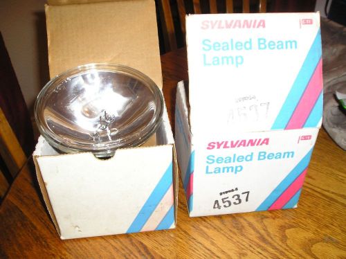 Vintage 2 pilips #4537 sealed beam lamps, 13v 100 watts, made in usa