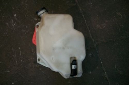 2006 international 9400 washer solvent reservoir