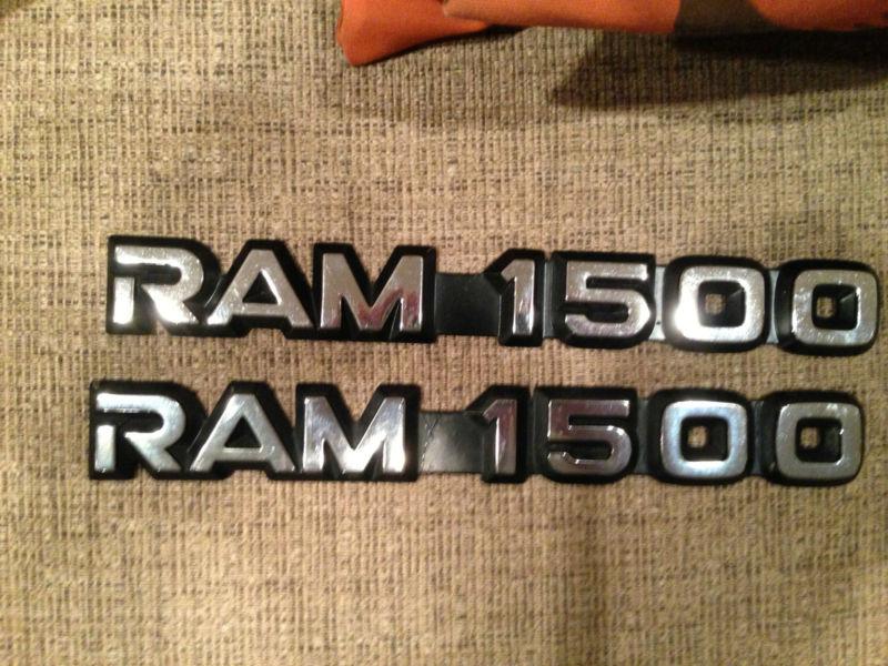 Dodge ram 1500 emblems