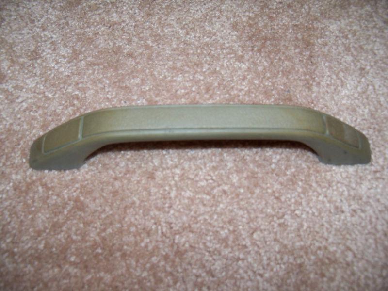 87 93 mazda b2000 b2200 b2600 b2600i grab handles gray pillar 