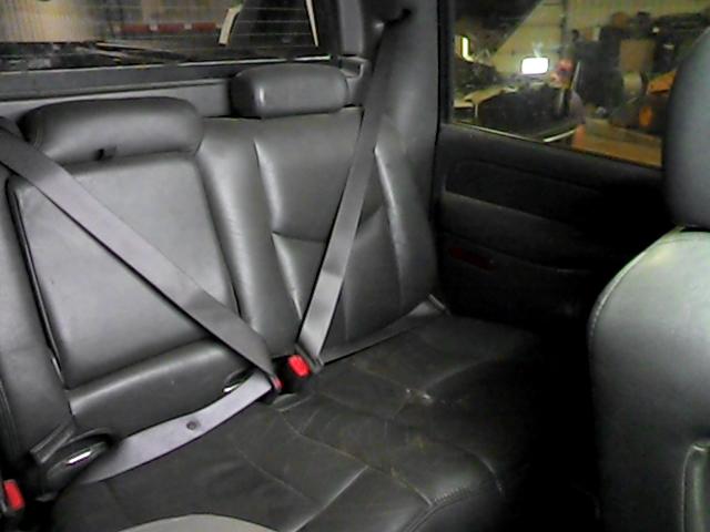 2004 chevy avalanche 1500 rear seat belt & retractor only lh driver gray