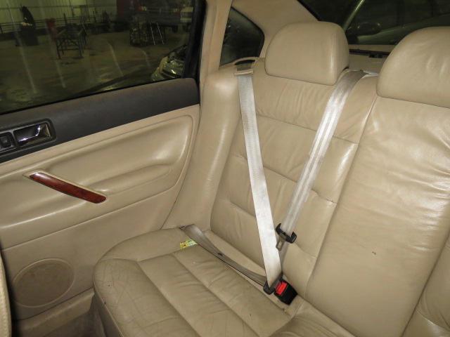 2000 volkswagen passat rear seat belt & retractor only rh passenger tan