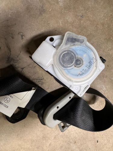 Toyota prius c seatbelt retractor oem adc7078 26 c71641