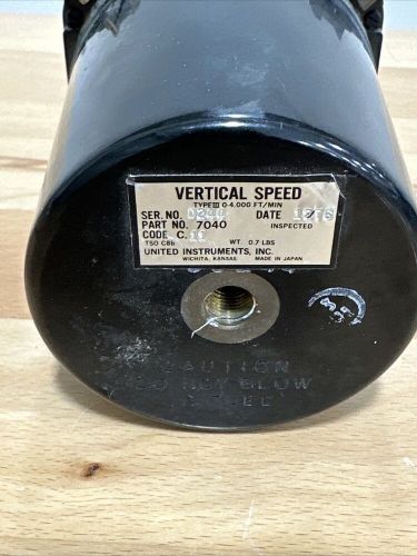 United instruments vertical speed indicator p/n: 7040 (2c)