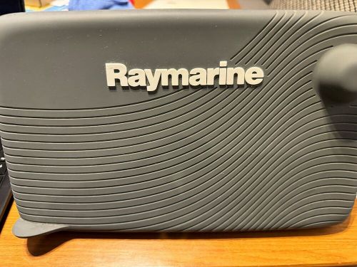 Raymarine e95 hybridtouch mfd chartplotter e70021