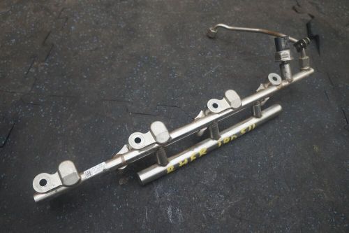 Right high pressure fuel injection pump rail 1-6 07p133316d bentley bentayga