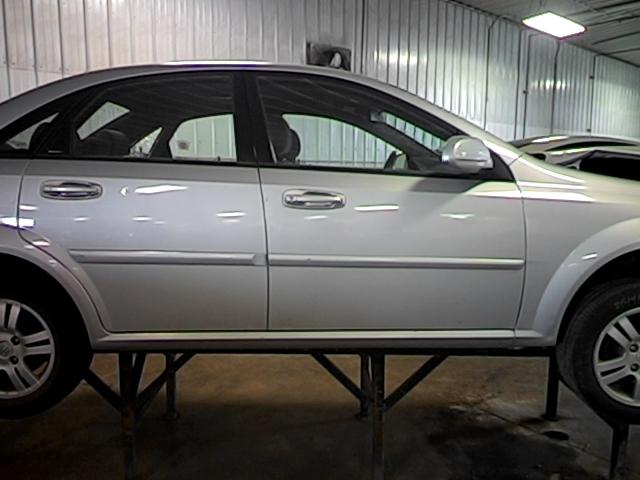 2006 suzuki forenza front door right