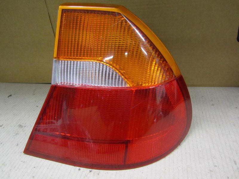 Chrysler 300m 99 00 1999 2000 tail light passenger rh right