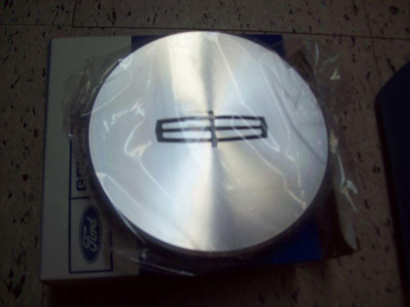 Oem ford -lincoln town car  center cap