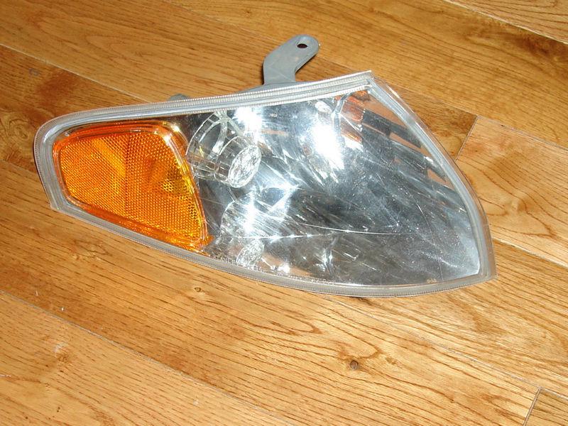 2002 mazda 626 right side, corner signal marker lights