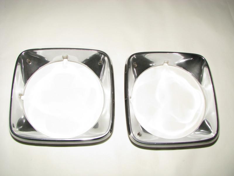 1974-1976 elite chrome headlight bezels lh rh - nice!