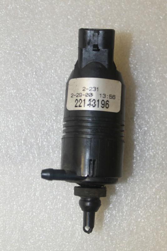 Intrigue alero grand prix am windshield washer pump front 