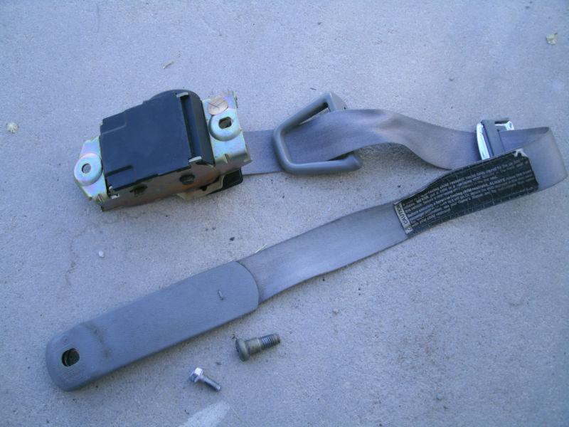 1996 camaro front r/h passenger side seat belt retractor assembly - oem