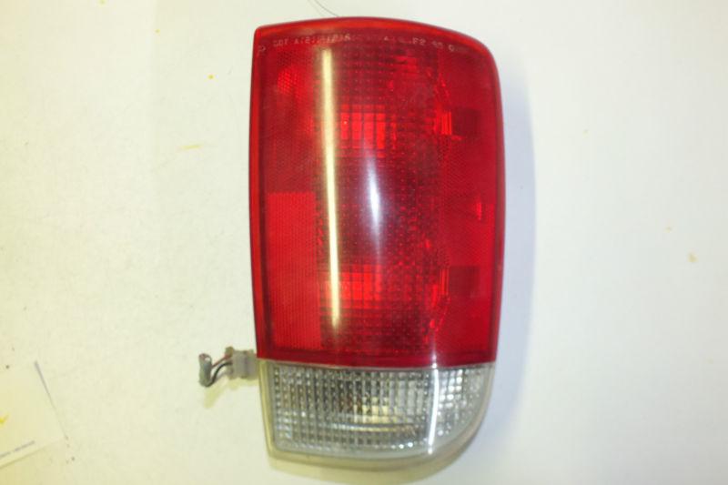 1995 96 97 98 99 00 01 02-2005 gmc jimmy tail light tail lamp rh right oem b