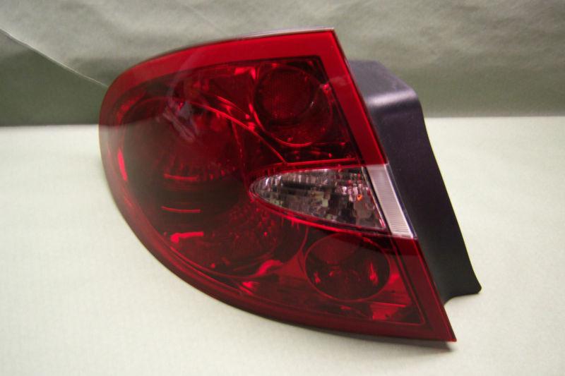 2005 2006 2007 2008 buick lacrosse left / drivers side tail light assembly oem 