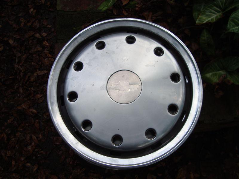 1973-87 chevy pickup hubcaps nice